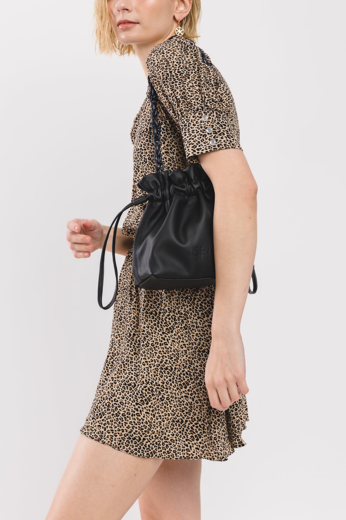 Robe Chain Your Way